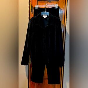 Briggs Women’s Pants and Jacket, Black